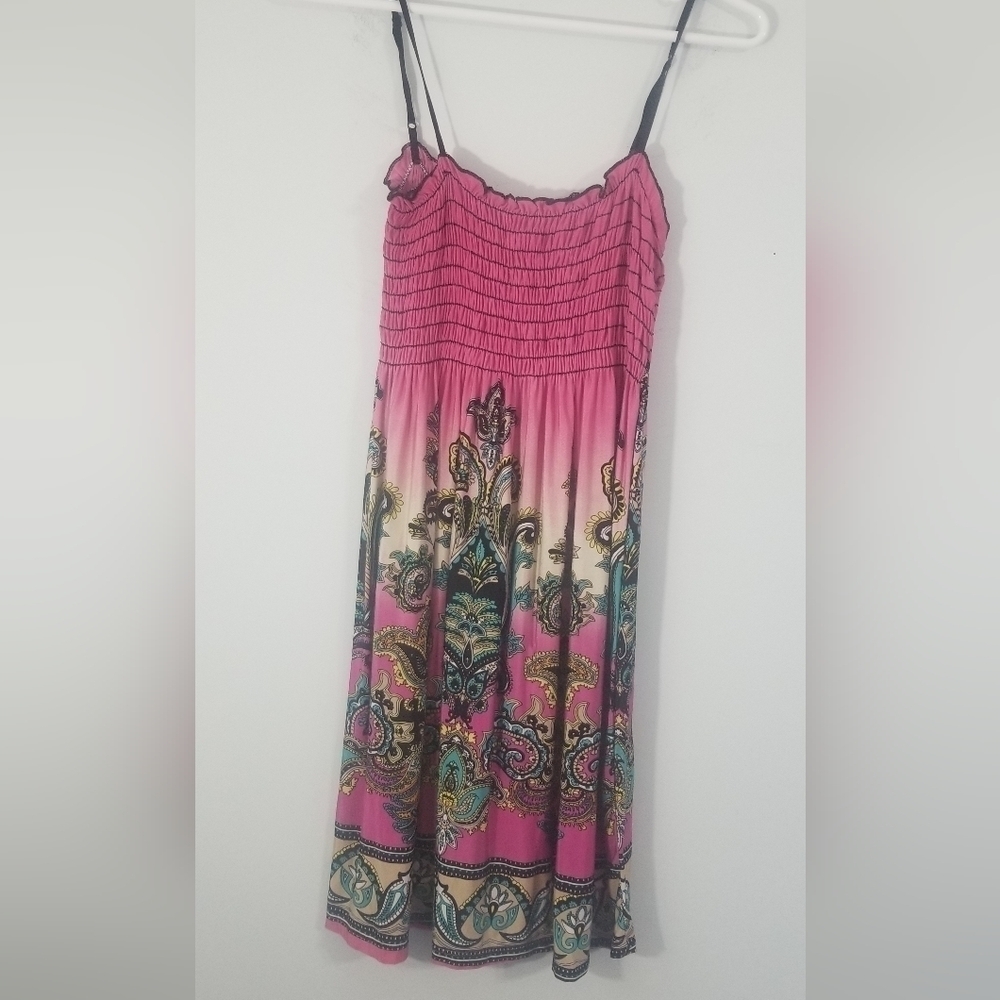 Lipstick Paisley Print Bohemian Island Dress. Stretchy Material. Size Small.